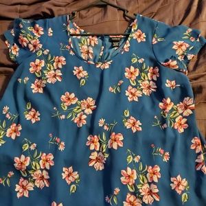 Torrid short sleeve blouse